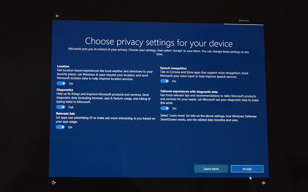 Hướng dẫn cài Windows 10 trên macOS bằng Bootcamp & tạo phân vùng DATA dùng chung