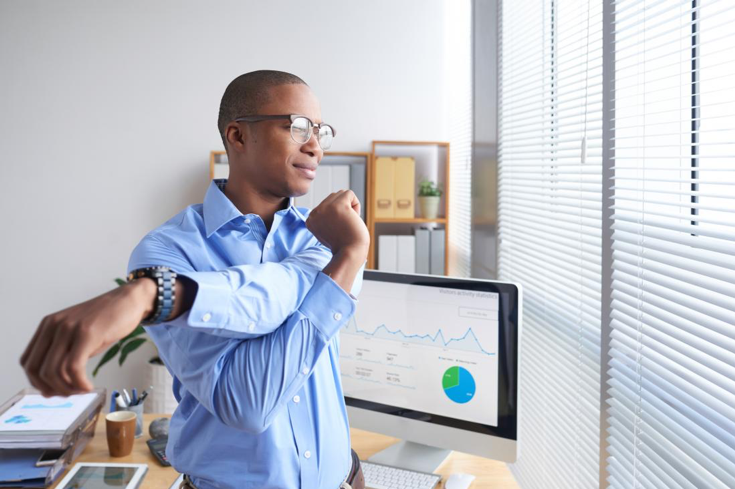 [QC] Hướng dẫn Tư Thế Ngồi Làm Việc Đúng Chuẩn & Thoải Mái