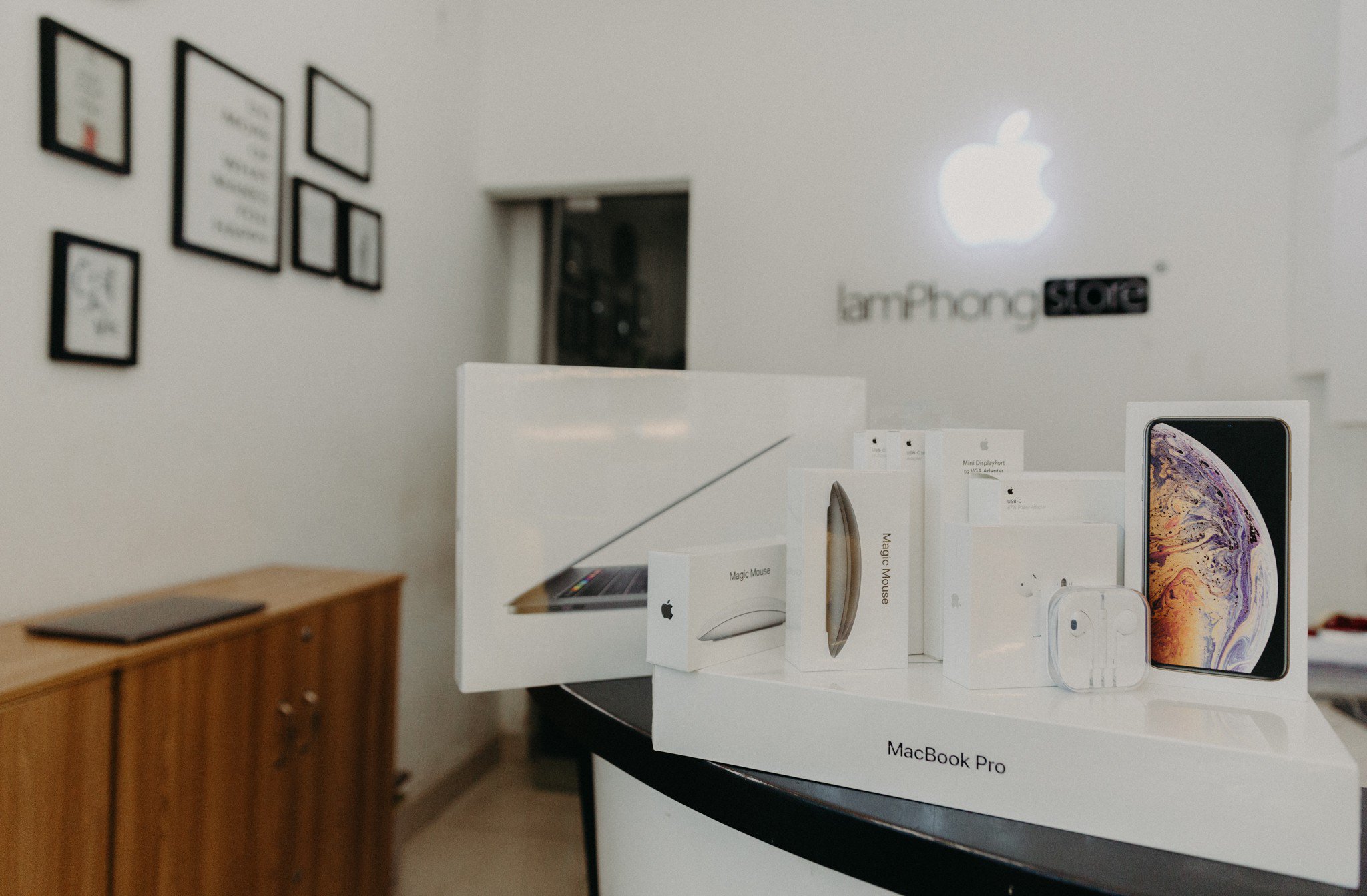 Lâm Phong Store tặng 299 voucher trị giá 1.000.000 VNĐ cho tân sinh viên 2019